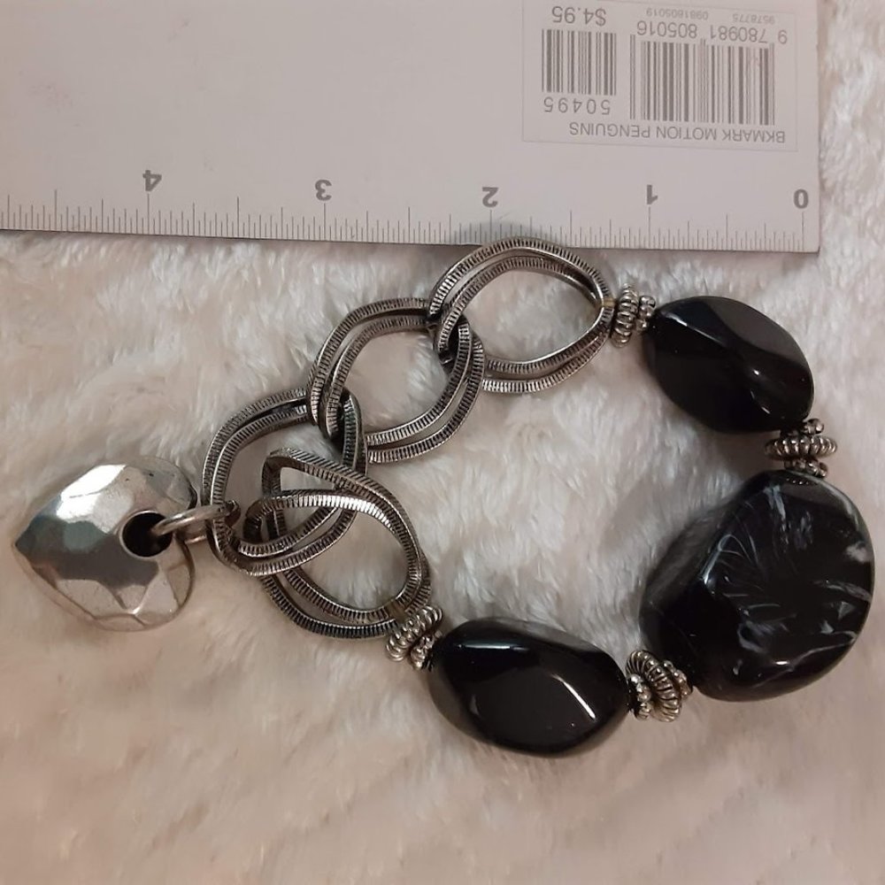 VINTAGE BLACK/SILVER-COLOR  HEART BRACELET!!!    ELASTIC!!!!!!!!!  FITS MOST!